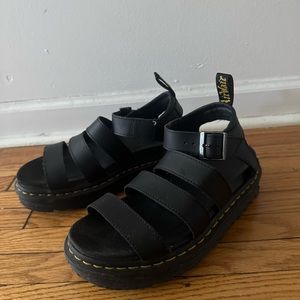 BLACK BLAIRE DR MARTEN SANDAL -size 7